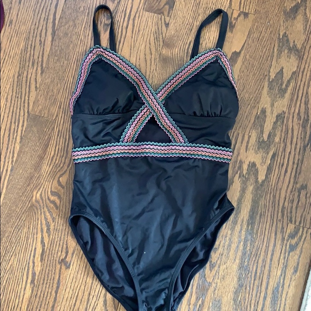 Cut out one piece swimsuit